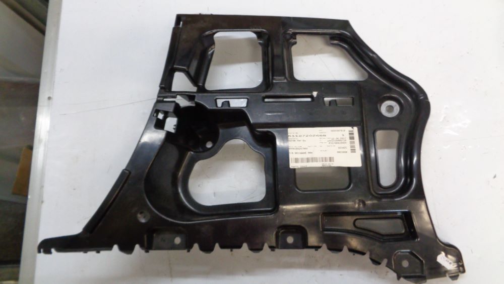 E90 Rear Guide Panel BMW E90 Genuine right hand rear guide for bumper new part – Half Price ...