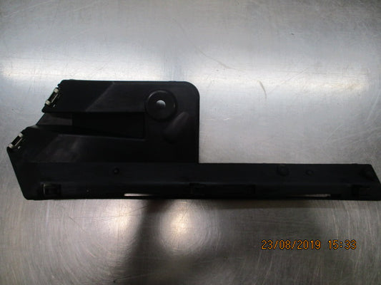 Holden VY-VZ Adventra Genuine Right Hand Front Bumper Guide New Part