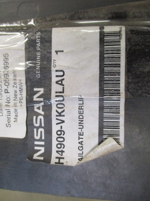 Nissan Navara D22 Genuine Tail Gate Liner New Part
