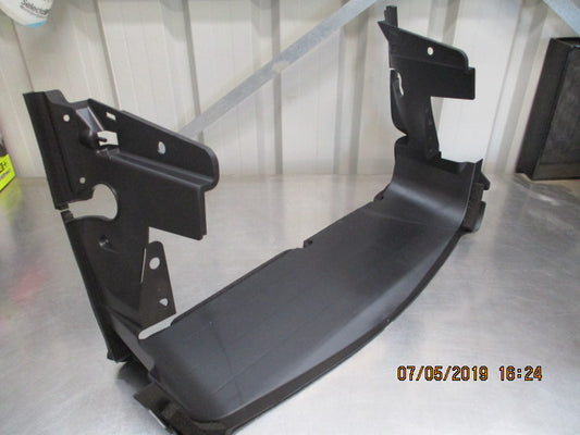 Holden VF SS Commodore Genuine Front Air Guide New Part