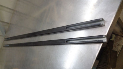 THULE Square Bar 120cm Pair New Part
