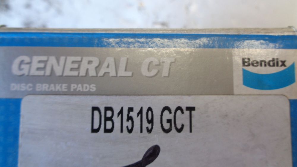 Bendix Front brake pad set Suits Toyota Tarago New Part