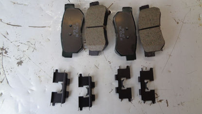 Hyundai Sonata Genuine Rear Brake Pad Set New Part