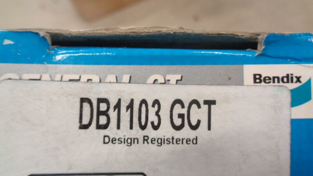Bendix Front Brake Pad Set Suits Holden Nova LE New Part