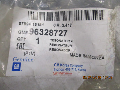 Holden Epica Genuine Air Cleaner Box New Part