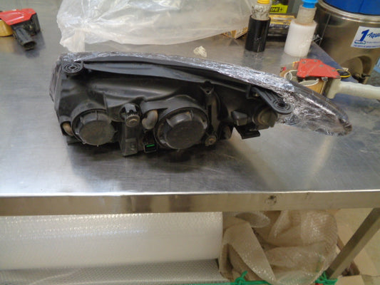 Hyundai HD Elantra Genuine Right Hand Front Headlight Reconditioned VGC Used Part