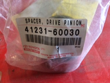 Toyota Landcruiser Genuine spacer drive pinion new part see below