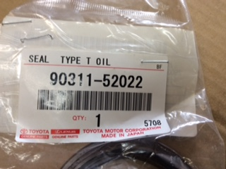 Toyota Landcruiser Genuine transmission shaft seal new part