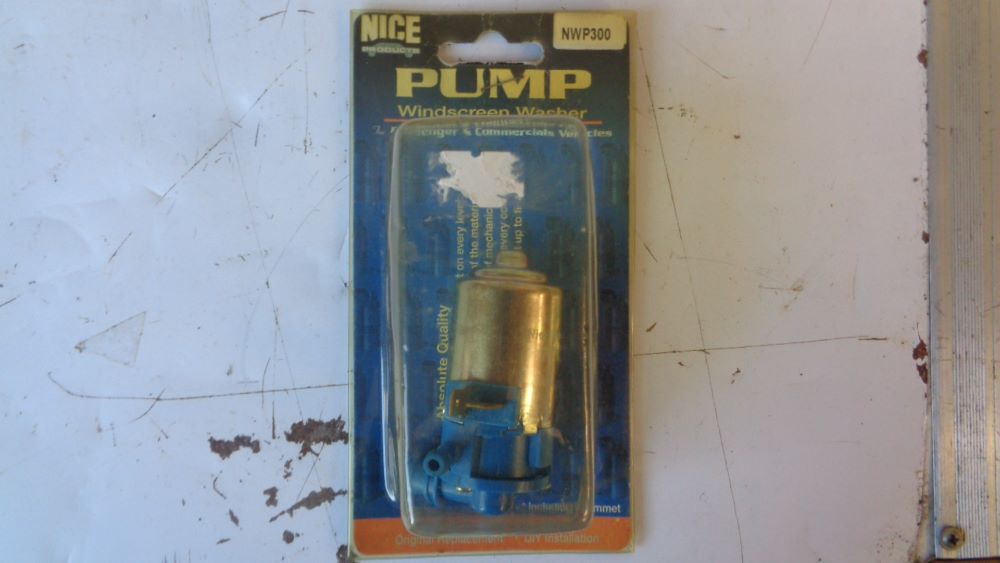Nice Windscreen Washer Pump Passenger & Commercial New Part