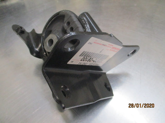 Toyota Avensis Verso Genuine Left Hand Engine Mount (FOR TRANSVERSE ENGINE) New Part