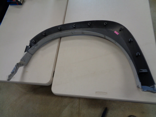 Isuzu D-Max Genuine Right Hand Front Guard Moulding New Part