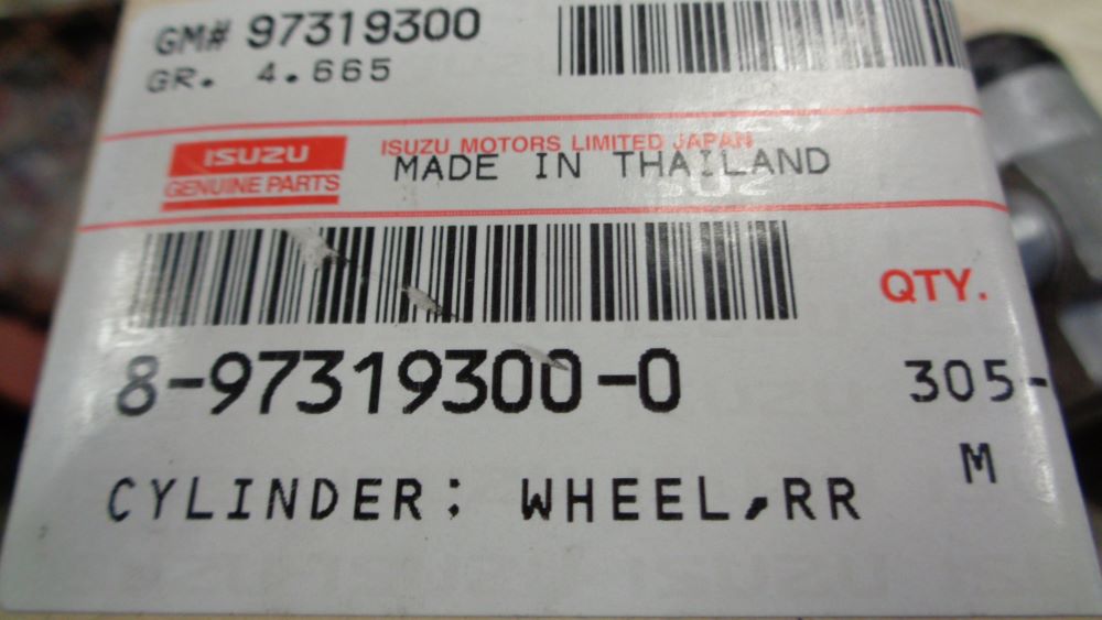 Isuzu D-Max Genuine rear wheel cylinders left or right New Part