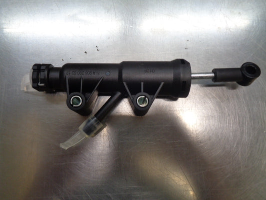 VW Crafter Genuine Master Cylinder New Part