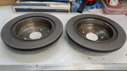 Nissan Pathfinder R52 Genuine Rear Brake Rotor Set New Part