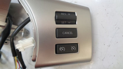 Nissan Pathfinder R51 Genuine Steering Wheel Controls New Part