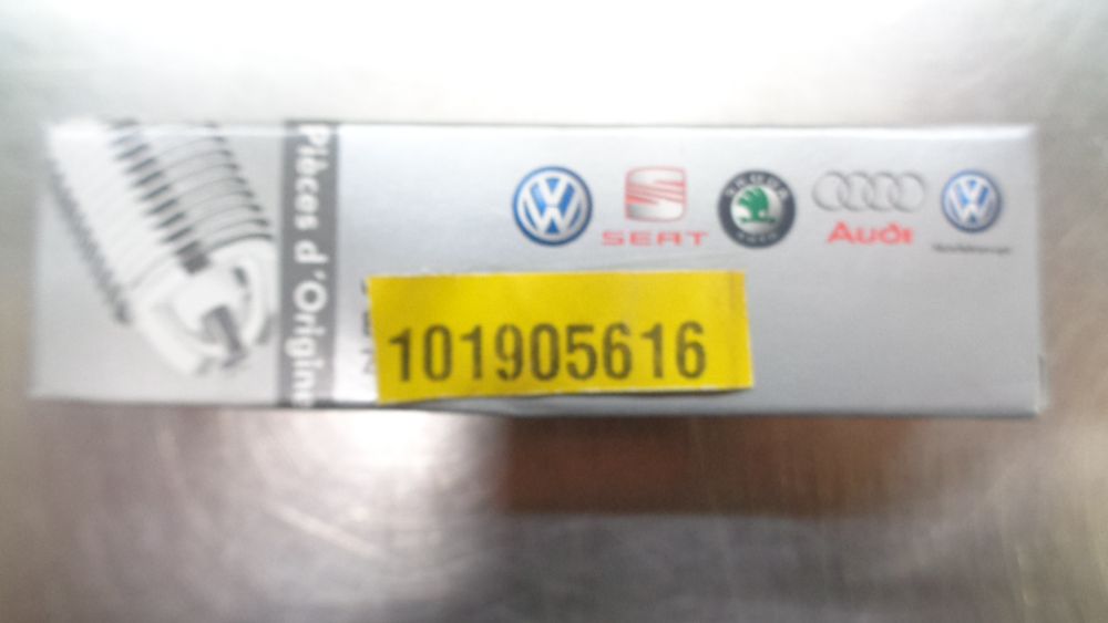 VW Touareg Genuine Spark Plug Set New Part
