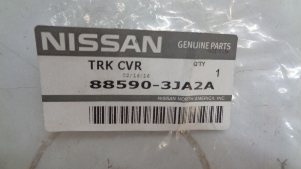 Nissan Pathfinder Genuine 2nd Row Seat Slide Cover Plate New Part