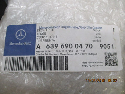 Mercedes-Benz Genuine Trunk Lid Trim New Part