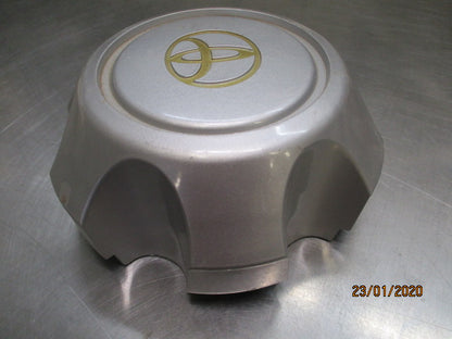 Toyota Landcruiser Genuine Center Wheel Cap Used Part VGC