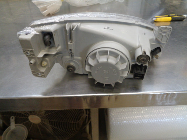 Hyundai Lantra Genuine Passenger Headlight Used
