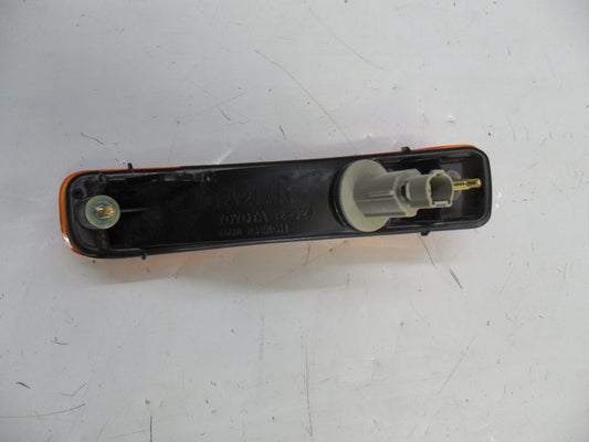 NEW Right Hand Front Bar Indicator Suitable for Toyota AE92 New Part