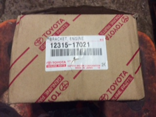 Toyota Landcruiser Genuine Engine Mount Left Hand New Part