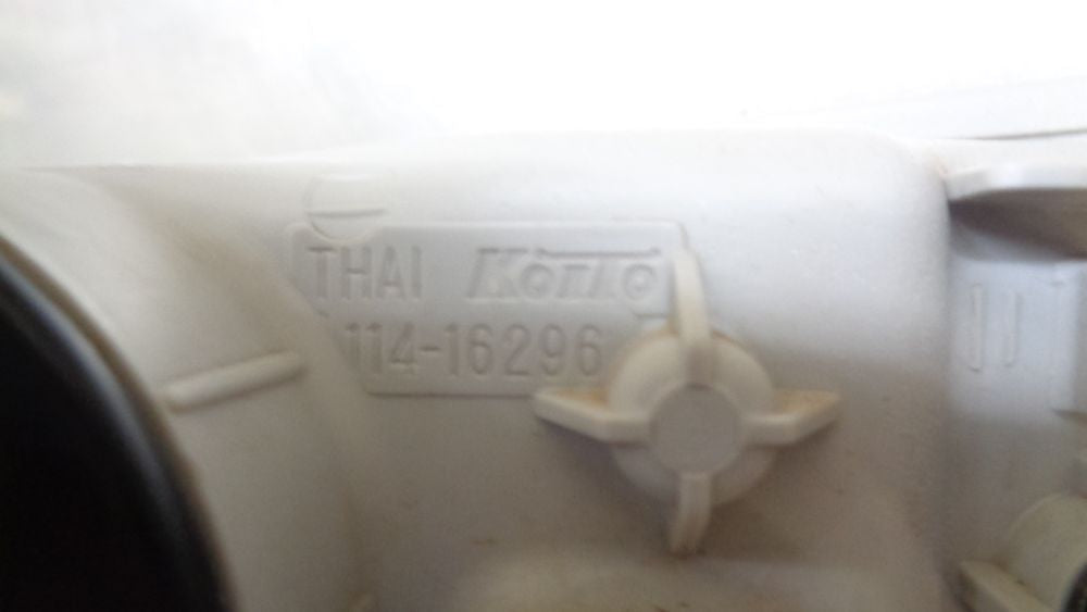 Isuzu D-Max Genuine Used Pair Of Fog Lamps VGC