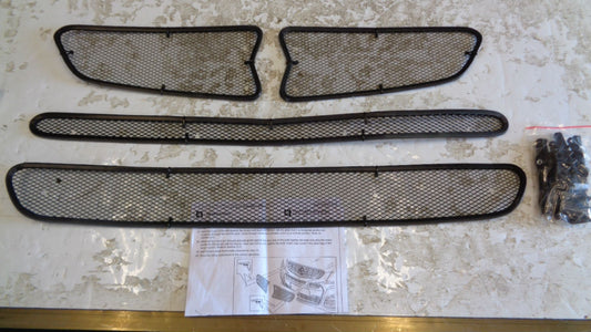 Holden VF Commodore series 1 Genuine Sports Insect Grille Covers Kit New Part