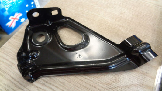 Toyota Camry / Aurion Genuine left hand rear bumper stay new part