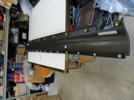 Hyundai Sante Fe Genuine Right Sill Moulding New Part