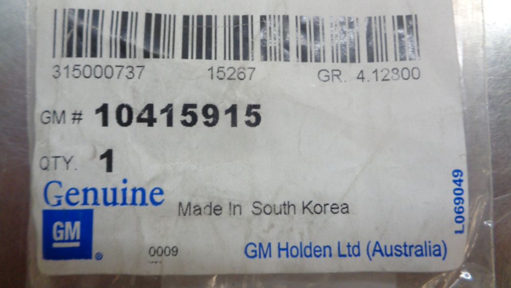 Holden Genuine Wire and Lead Holder Plug New Part