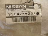 Nissan Patrol Y61 Genuine Rear Rubber Assy New Part