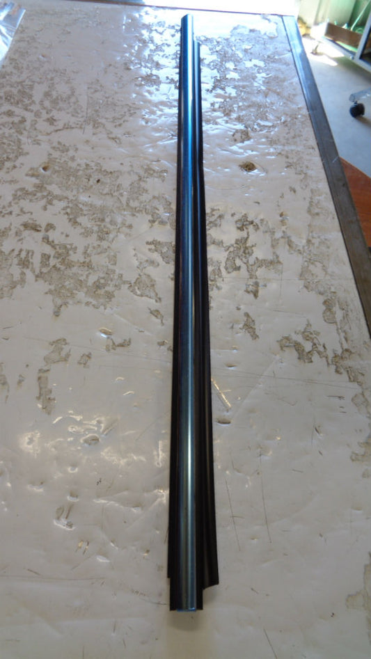 Toyota Landcruiser Genuine Right Hand Front Door Belt Moulding New Part