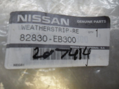 Nissan Pathfinder R51 Genuine Right Hand Rear Door Weather Strip New Part