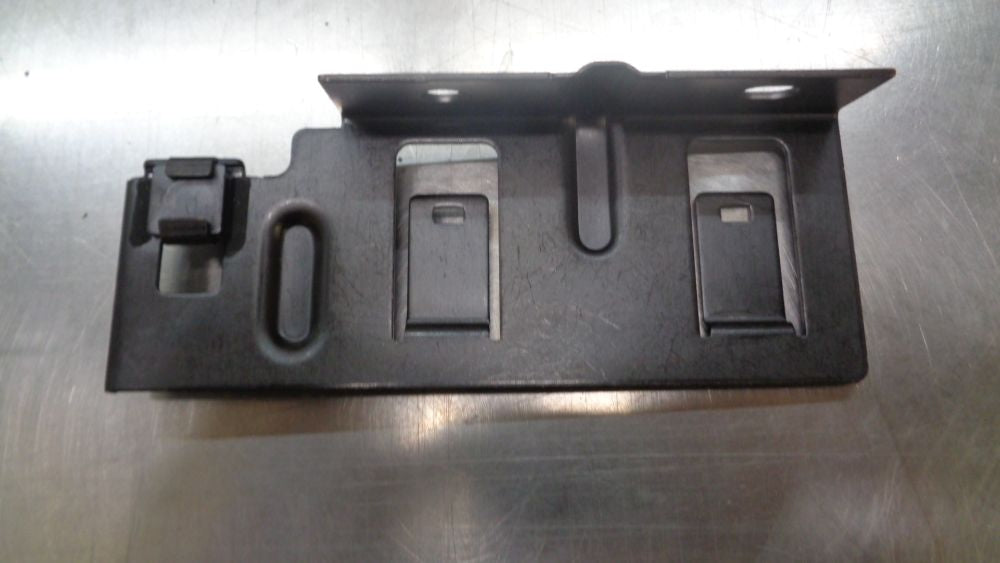 Holden Captiva C100 Genuine Engine Wiring Harness Bracket New Part