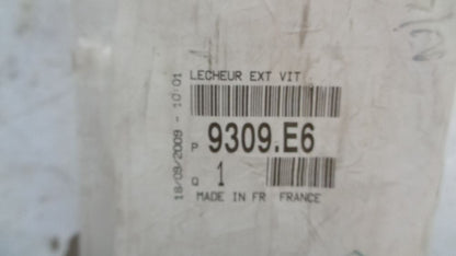 Peugeot 406 I & II Genuine left hand rear outside belt mould new Part