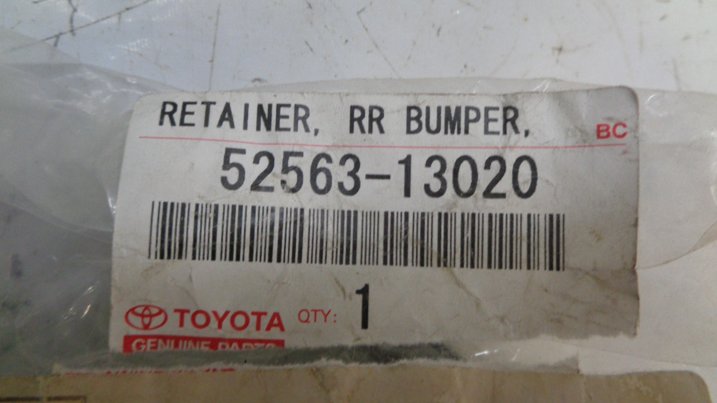 TOYOTA COROLLA GENUINE LEFT (PASSENGER) REAR BUMPER BAR UPPER BRACKET NEW PART