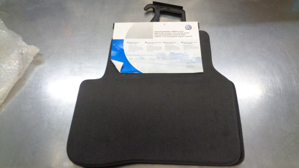 VW Passat 3C-B6-B7 Genuine Luxury Rear Mat Set In Anthracite New Part