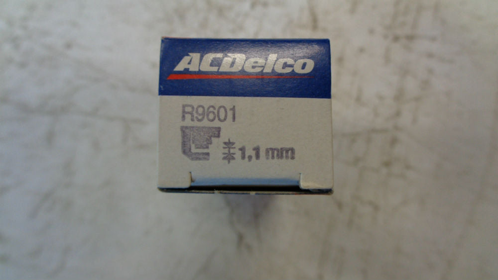 ACDELCO SPARK PLUG FORD FALCON EA NEW PART