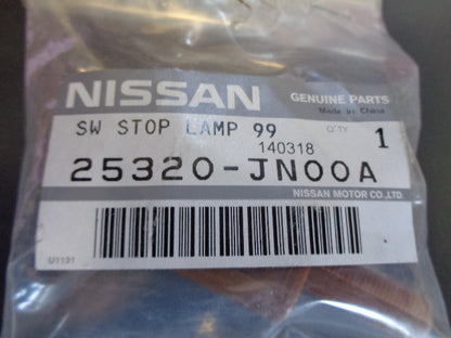 Nissan Murano Z51 Genuine Stop Light Switch Assy New Part