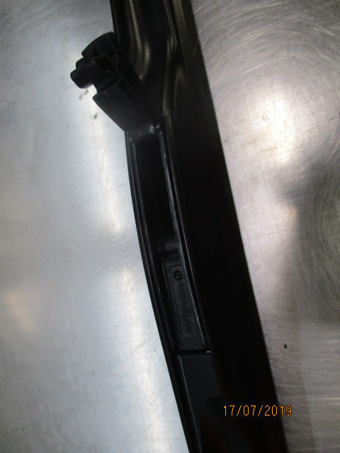 Mitsubishi Triton Genuine Wiper Arm And Blade New Part
