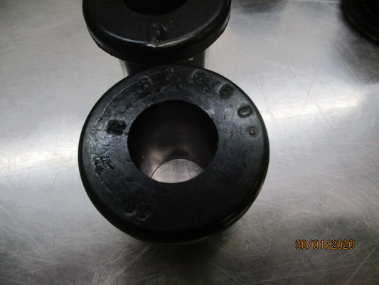 White Line Rear Spring Eye Shackle Bushes Suits Nissan Navara D21  New Part.