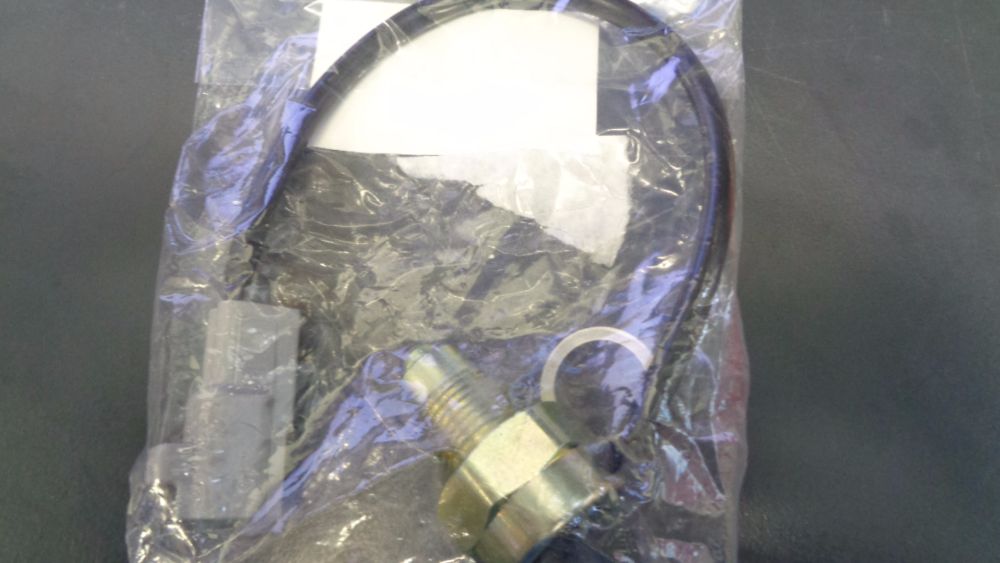 Toyota Landcruiser Genuine Reverse light switch NEW PART