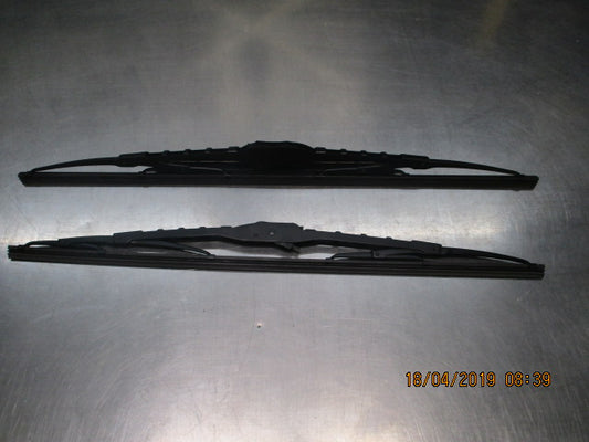 Holden Astra TS Genuine Front Wiper Replacement (Pair) New Part
