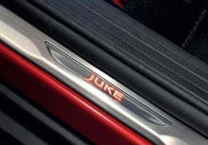 Nissan Juke F15 Genuine Illuminated Scuff Plate Kit New Part