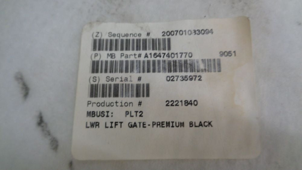 Mercedes-Benz ML 350 Genuine Tailgate trim USED VGC