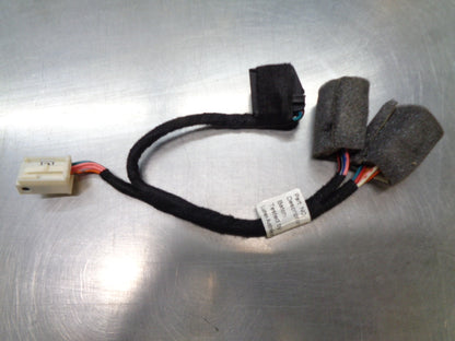 Holden VE SSV Commodore Genuine Sat Nav/Reverse Cam Radio Harness New Part