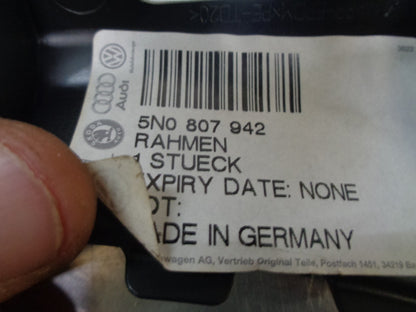 VW Tiguan Genuine Right Hand Front Headlight Cleaning System Support Bracket New Part