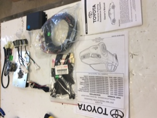Toyota Kluger Genuine rear park assist 4 head complete kit new Part