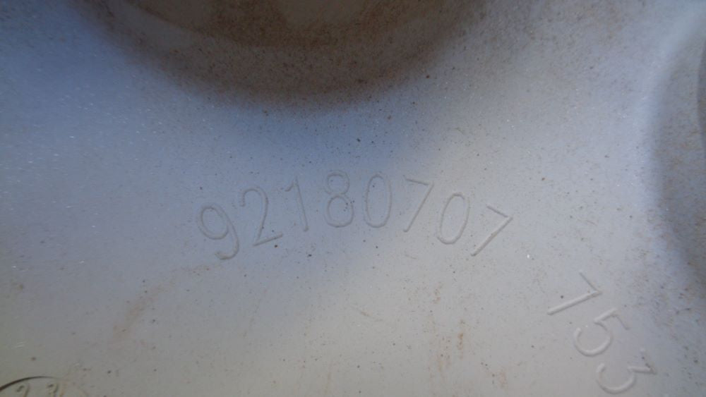 Holden VE Commodore Genuine Wheel Center Cap New Part